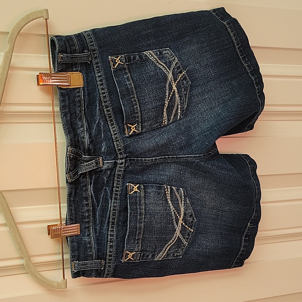 Maurice’s Jean Shorts size 3/4 - Picture 2 of 5